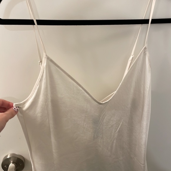 White slip dress aritzia - Picture 5 of 5